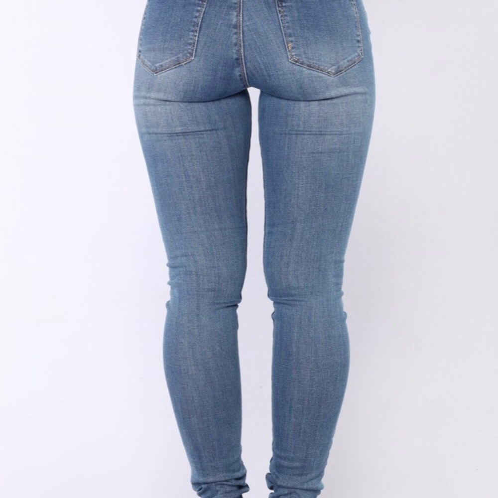FashionNova Jeans SIZE 7
